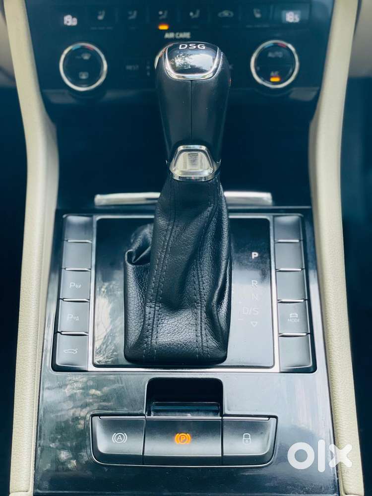 Skoda Superb L&k 2.0 Tdi At, 2017, Petrol