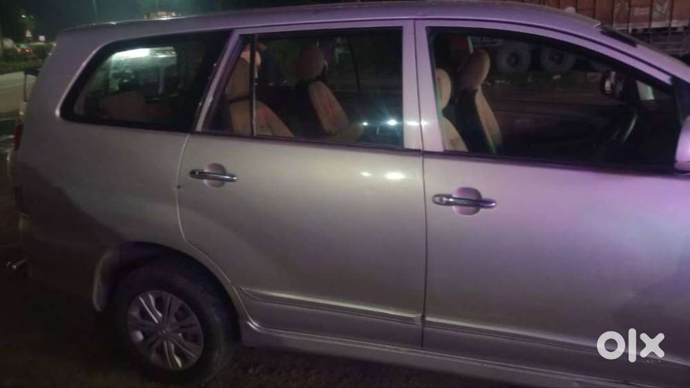 Toyota Innova 2.5 G4 2015
