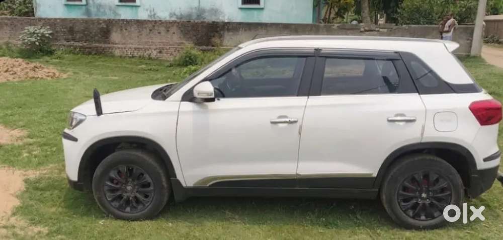Brezza Zxi Petrol 2020 November Last
