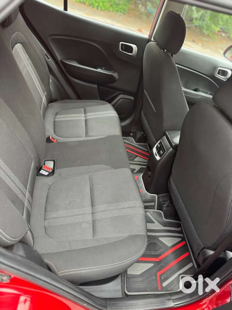 Hyundai Venue 1.2 S Plus, 2022, Petrol