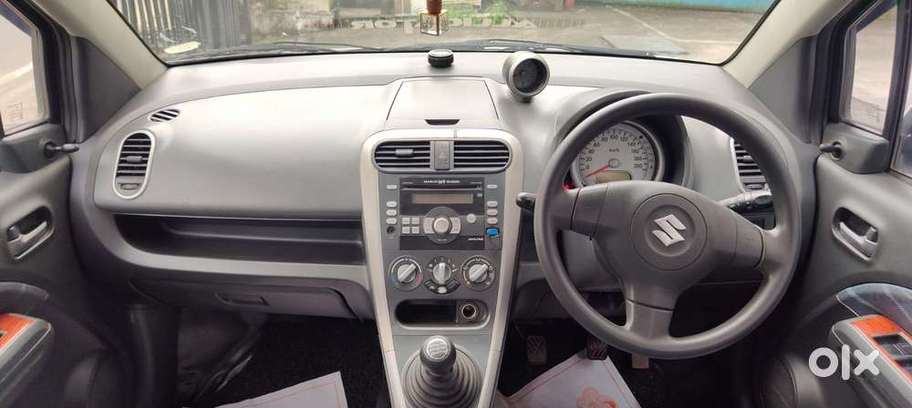 Maruti Suzuki Ritz Vxi, 2011, Petrol