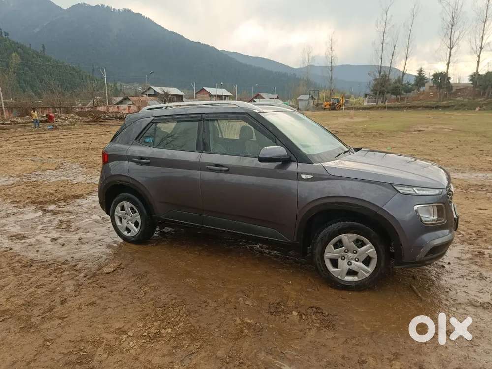 Hyundai New Venue 2019 Petrol 100000 Km Driven