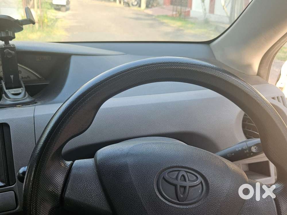 Toyota Etios Liva 2011