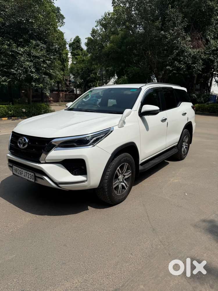 Toyota Fortuner 4x2 At 2.7 Petrol, 2024, Petrol