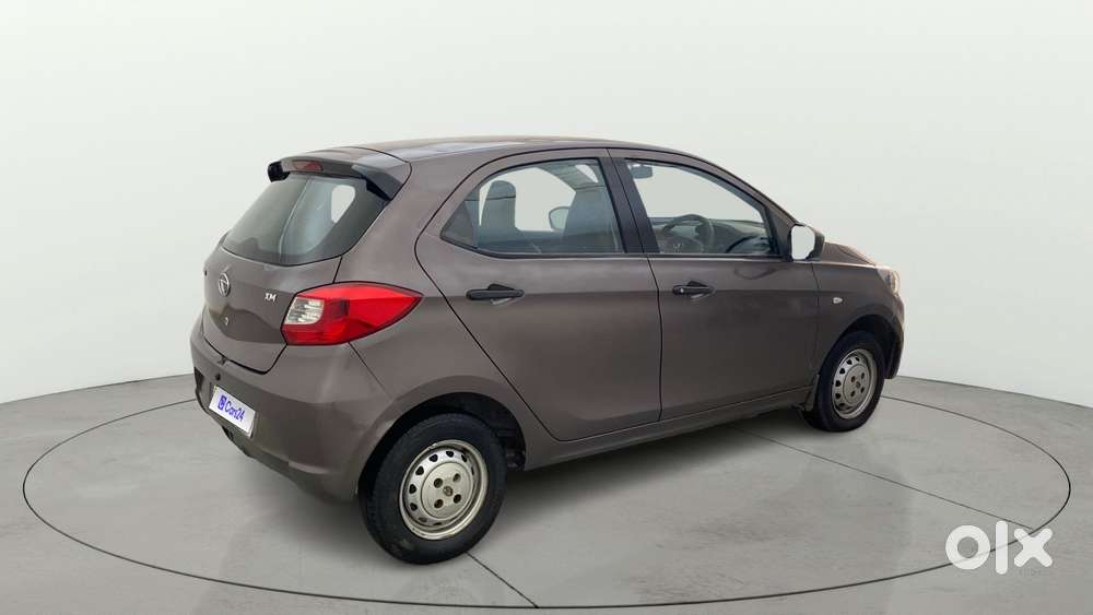 Tata Tiago 1.2 Revotron Xm, 2016, Petrol