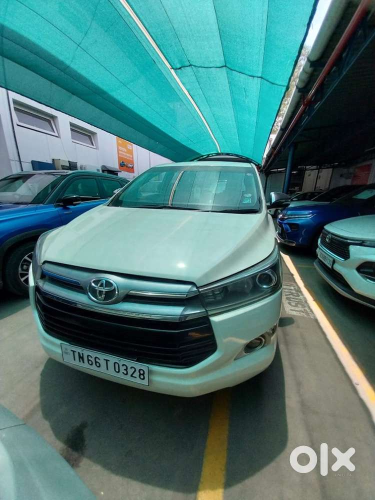 Toyota Innova Crysta 2.8 Zx At 7 Seater, 2016, Diesel