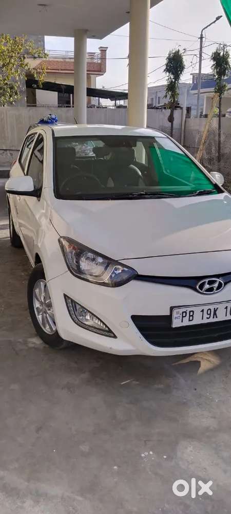 Good Condition New Seat Cover Tyre Centr Lock Abs Break First Owner