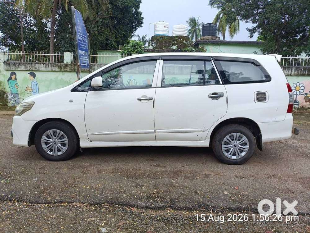 Toyota Innova 2.5 G (diesel) 8 Seater, 2016, Diesel