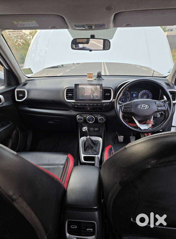 Hyundai Venue Sx (o) Mt 1.5 Diesel, 2021, Diesel