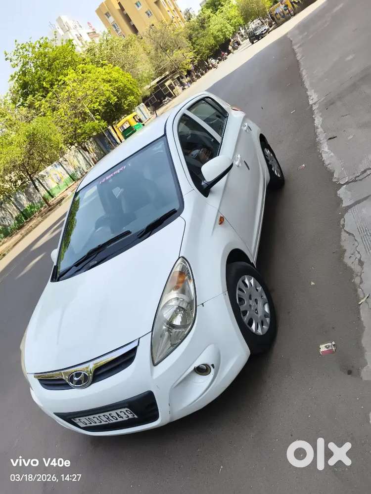 Hyundai New I20 2010 Cng & Hybrids 90000 Km Driven