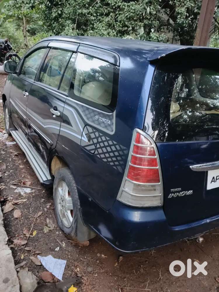 Toyota Innova 2.0 Petrol 2005