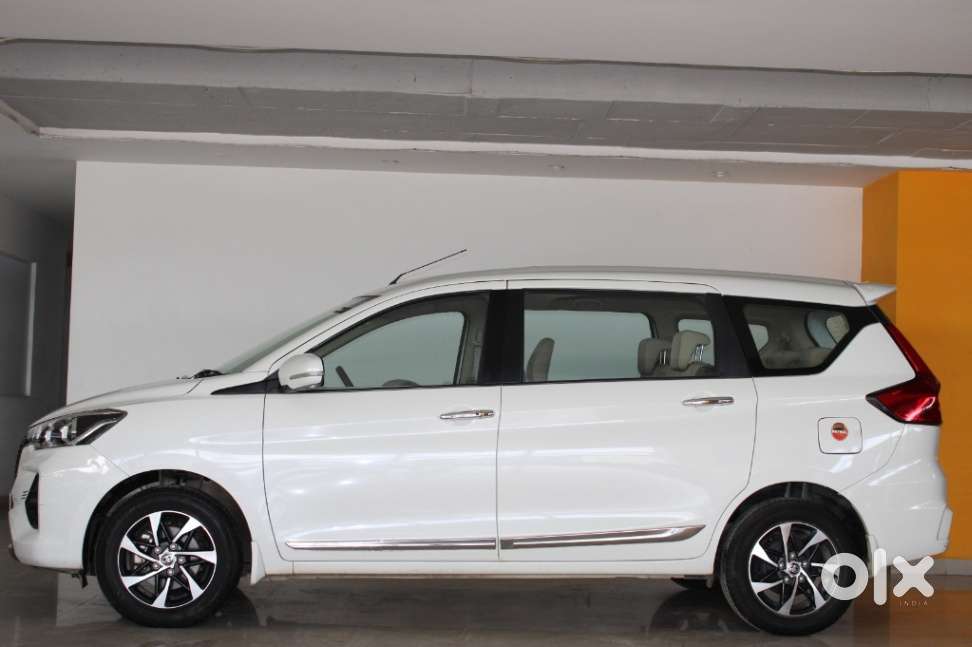 Toyota Rumion V At, 2023, Petrol