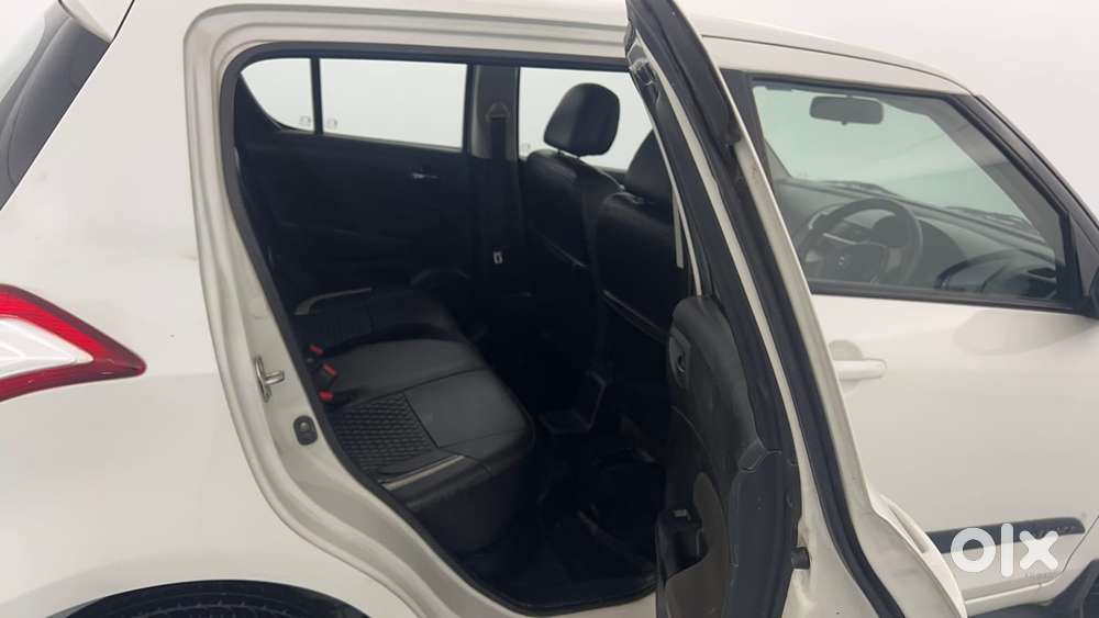 Maruti Suzuki Swift Vvt Vxi, 2016, Petrol