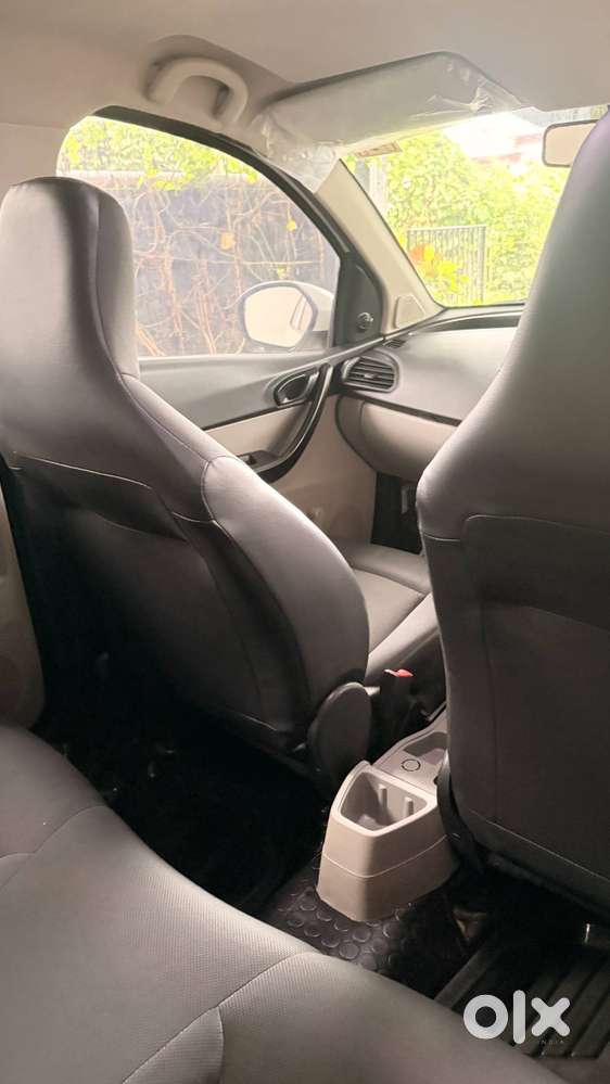 Tata Tiago Xe 2018