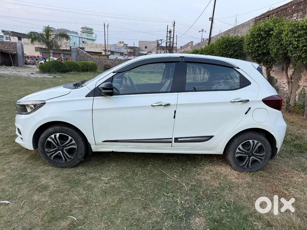 Tata Tiago 2024 Petrol 27456 Km Driven New Condition Very Less Used