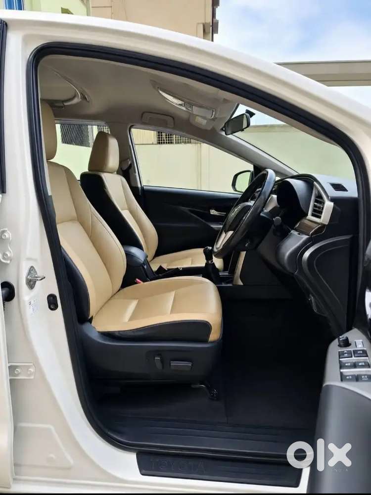 Toyota Innova Crysta 2.4 Z 2022