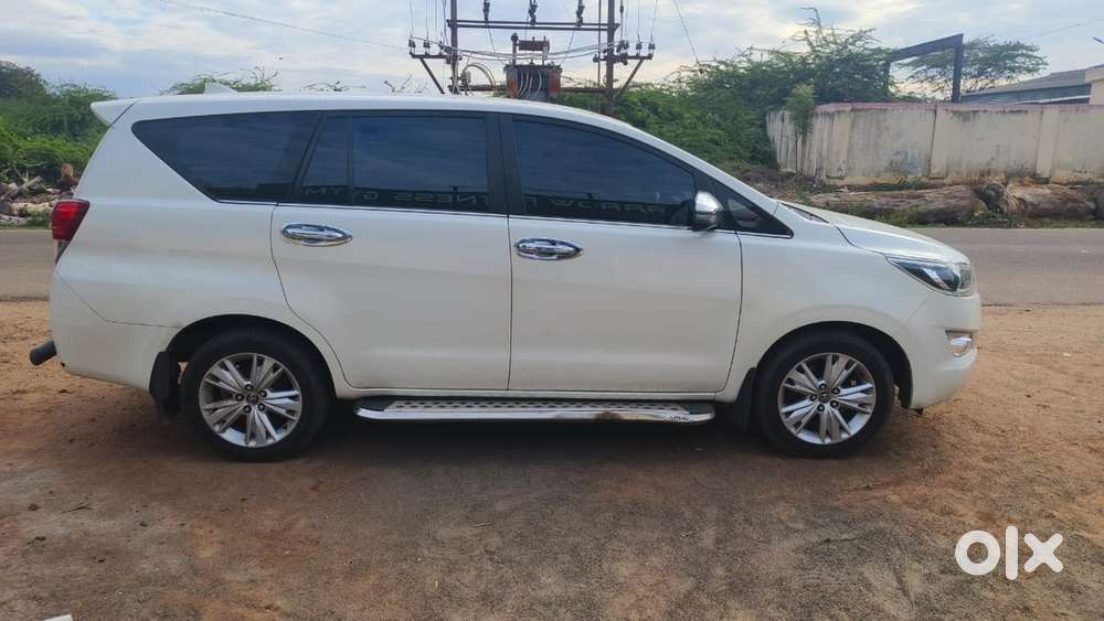 Toyota Innova Crysta 2018 Diesel Well Maintained