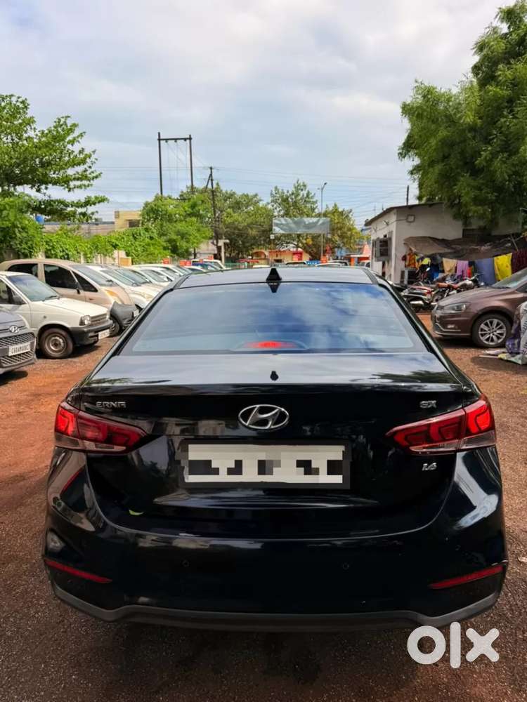 Hyundai Verna 1.6 Sx (o) Vtvt, 2018, Petrol