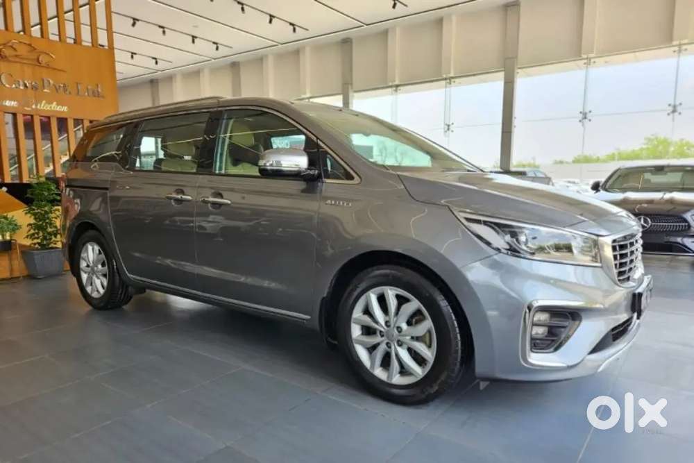 Kia Carnival D2.2 8at Lumousine 7, Diesel 2020