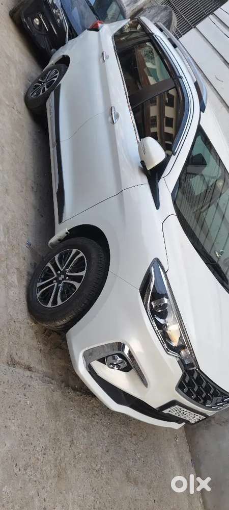 Nice Car Family Good Looking Car Vip Number