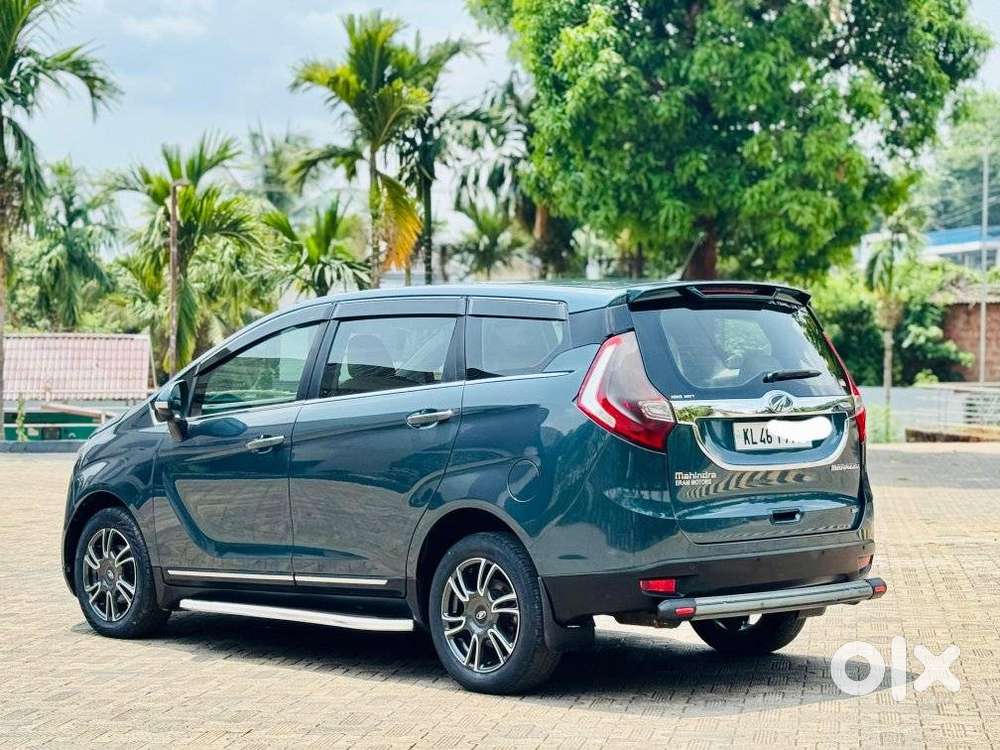 Mahindra Marazzo M8, 2019, Diesel