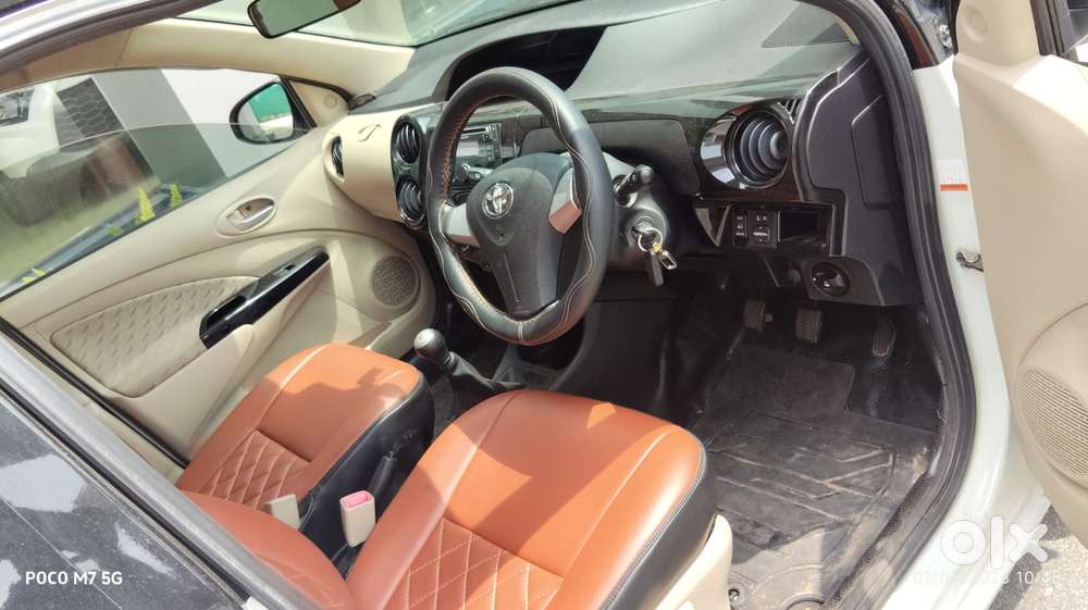 Toyota Etios Liva 1.2 V, 2019, Petrol