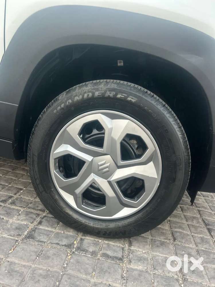 Maruti Suzuki Vitara Brezza 1.5 Lxi, 2025, Petrol