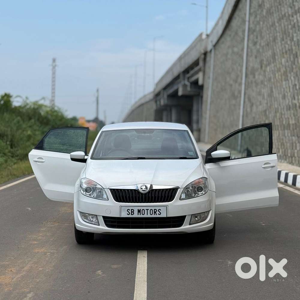 Skoda Rapid Elegance 1.6 Tdi Cr Manual, 2013, Diesel