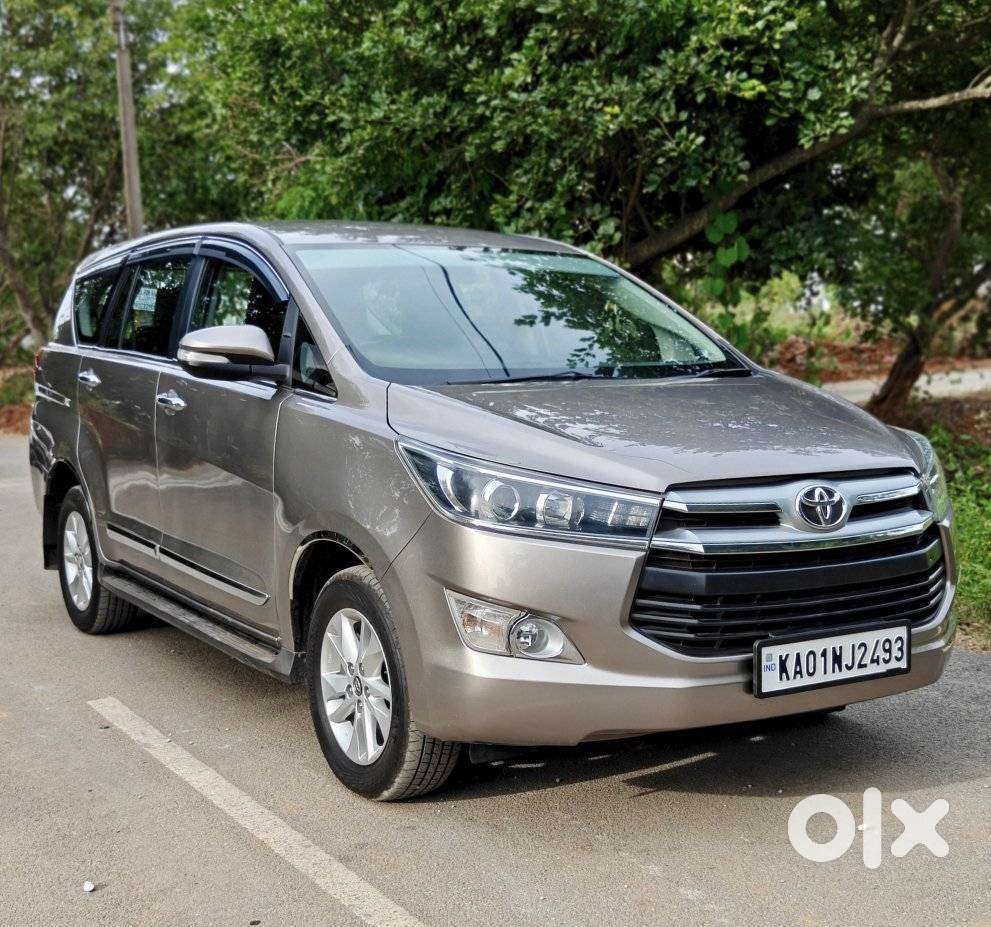 Toyota Innova Crysta 2.4 Vx Mt 8s, 2017, Diesel