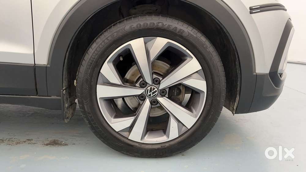 Volkswagen Taigun Topline 1.0 Tsi At (electric Seats), 2022, Petrol