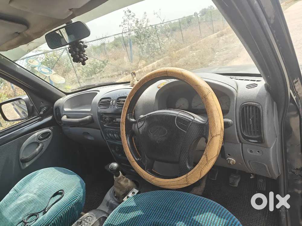 Mahindra Scorpio Black Colour