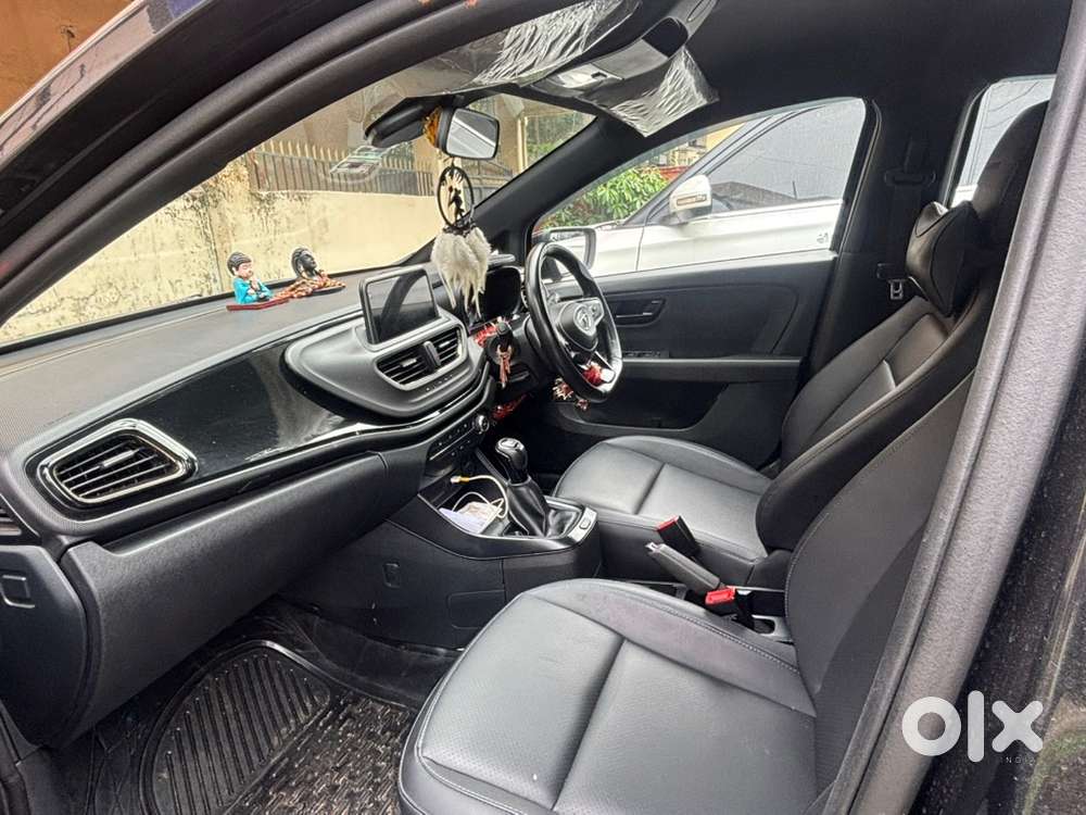 Tata Altroz Petrol Manual 2023