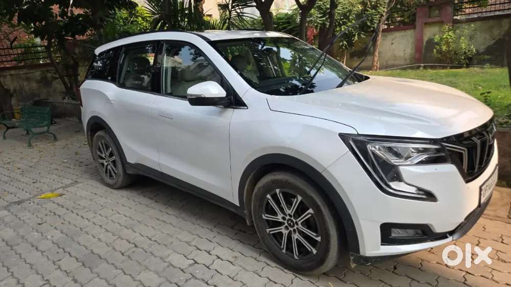 Mahindra Xuv700 2024 Diesel At Well Maintained
