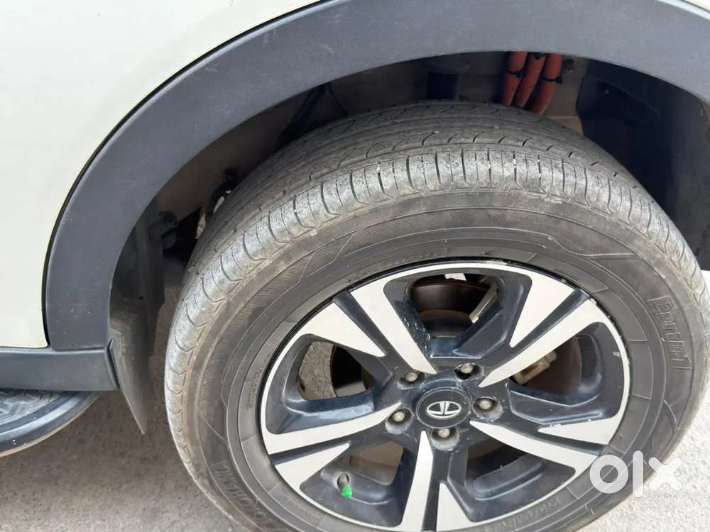 Nexon Ev Top End. Extension Battery Warranty
