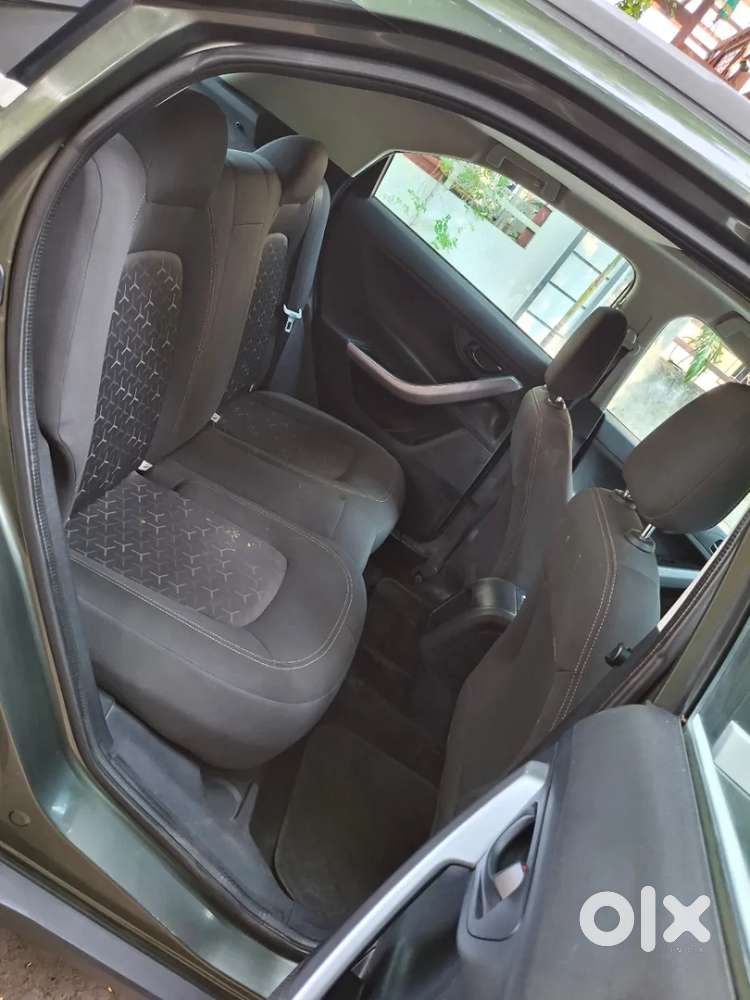 Tata Nexon 1.2 Revotron Xm (s), 2021, Petrol