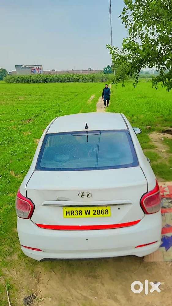 Hyundai Xcent Base 2016