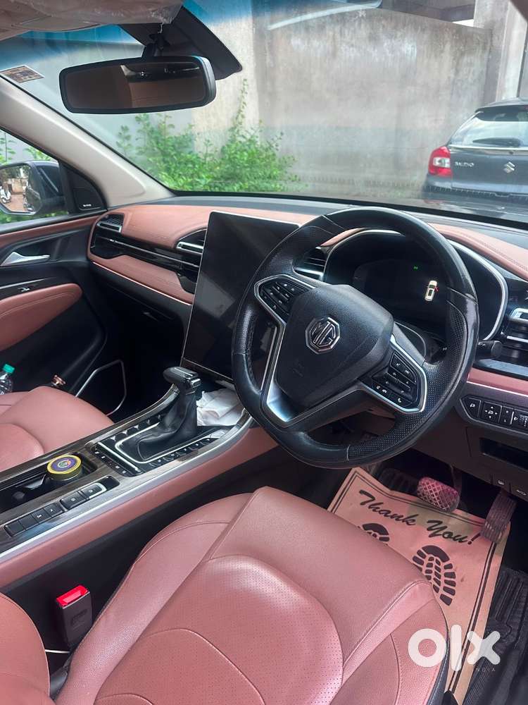 Mg Hector Plus 2023