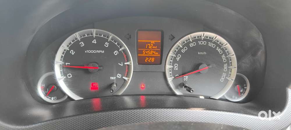 Maruti Suzuki Swift Vxi Optional, 2017, Petrol