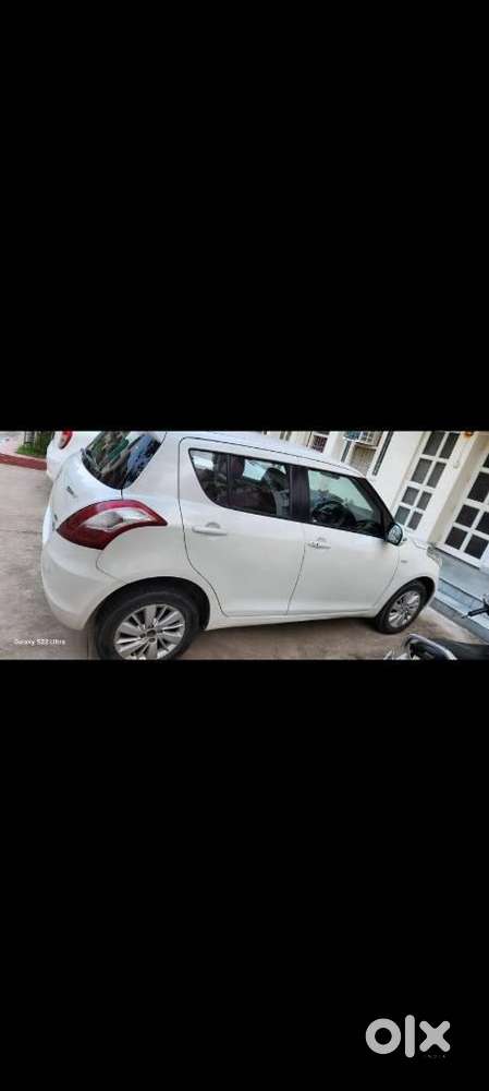 Maruti Suzuki Swift Zdi Plus, 2016, Diesel