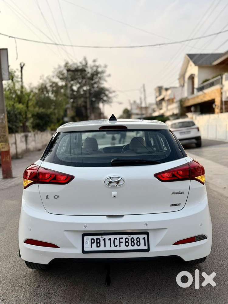 Hyundai I20 2017 Diesel 88000 Km Driven
