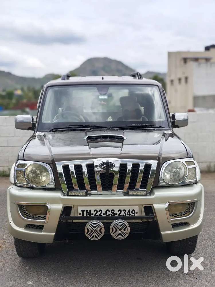 Mahindra Scorpio Classic 2009 Diesel 105000 Km Driven