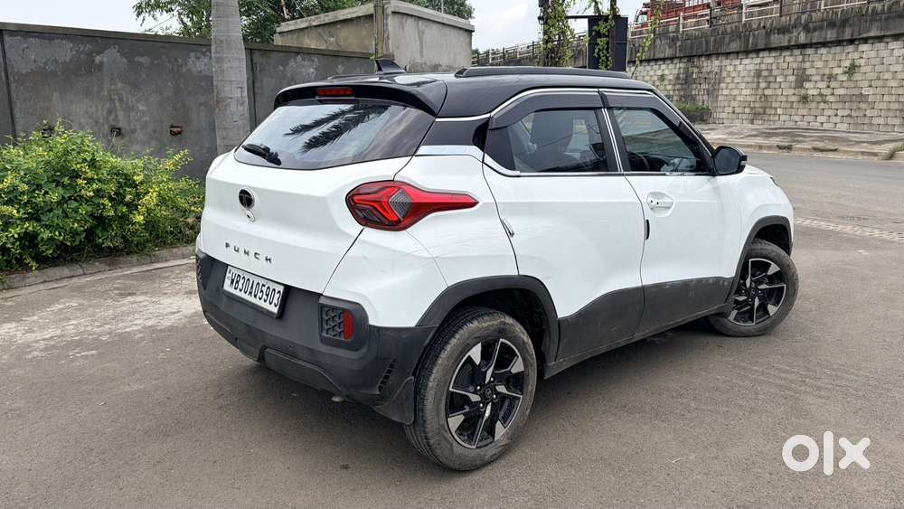 Tata Punch Creative Dual Tone Mt Sunroof, 2024, Petrol
