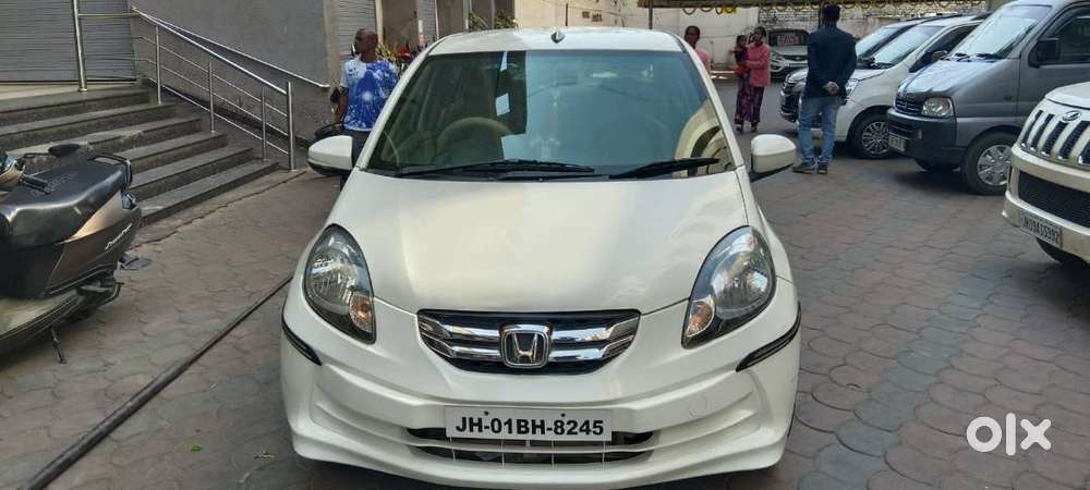 Honda Amaze 2014 Petrol Well Maintained