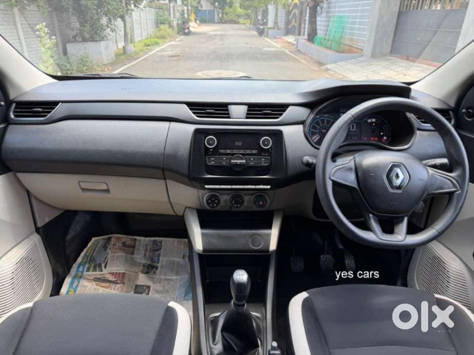 Renault Triber Rxl, 2023, Petrol
