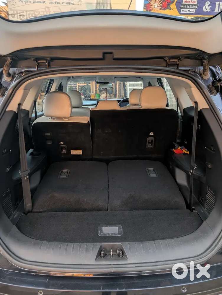 Mahindra Xuv700 2022 Diesel Well Maintained