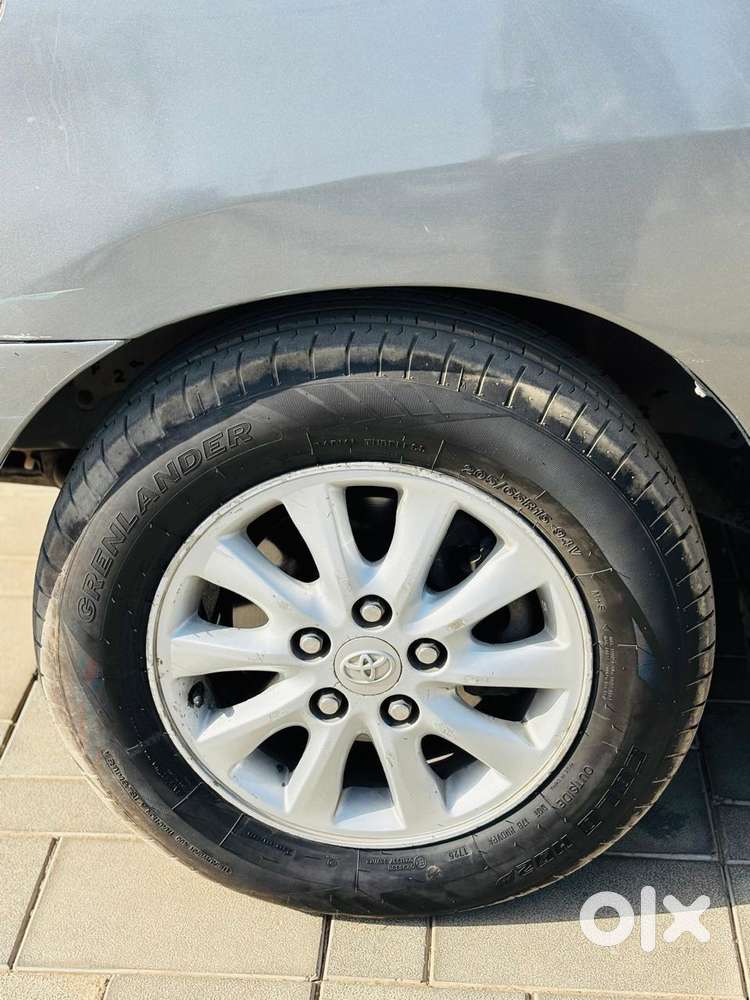 Toyota Innova 2.5 V 7 Str, 2012, Diesel