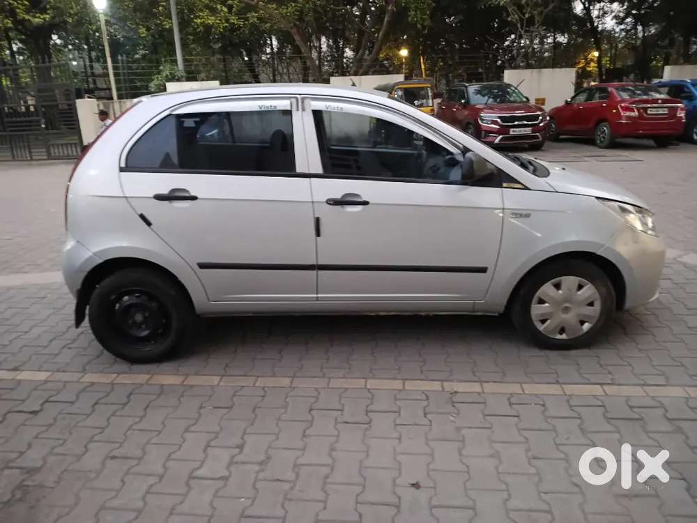 Tata Indica Vista Aqua Tdi 2009 Diesel Only 33000 Km Driven