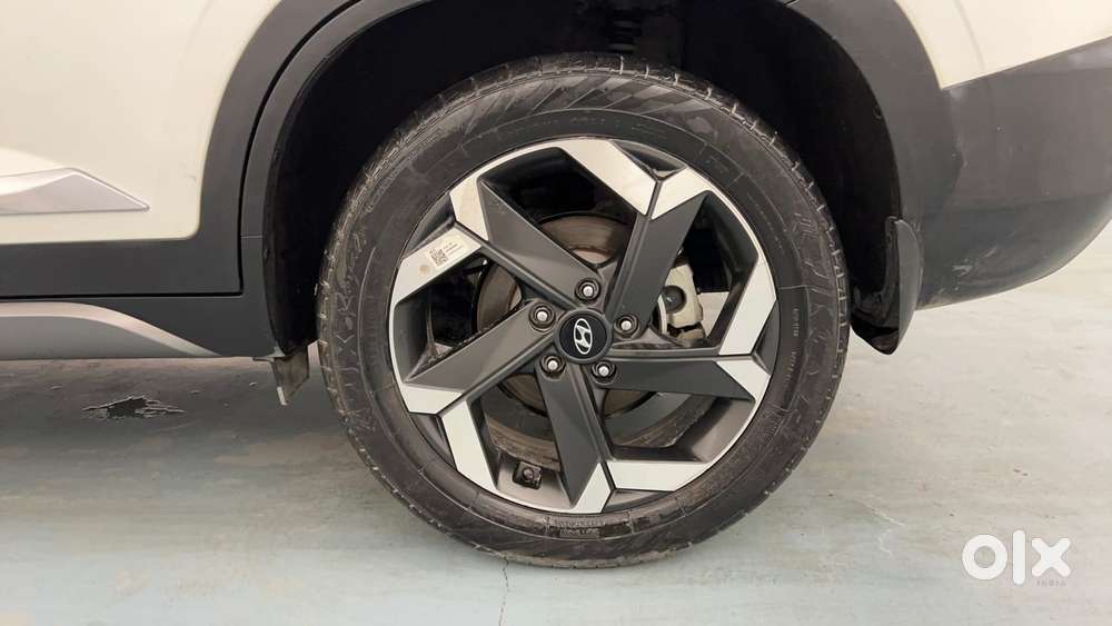 Hyundai Alcazar Platinum 7 Str 1.5 Turbo Petrol Adventure, 2023, Pet..