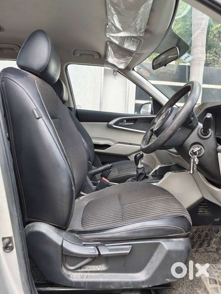 Kia Carens 1.4 Prestige Plus Turbo 7 Str, 2023, Petrol