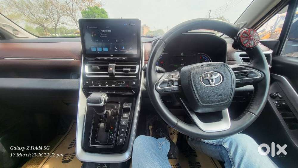 Toyota Innova Hycross 2.0 Zx (o) Hybrid 7 Str, 2024, Electric